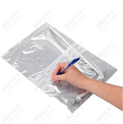 21GSWO27_grip seal bags with pannel.JPG